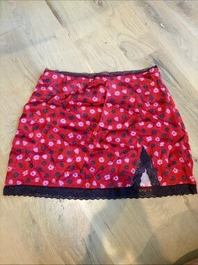 Never Worn - Anthro Red Floral Lined Slip Skirt with Dark Purple Lace Trim
